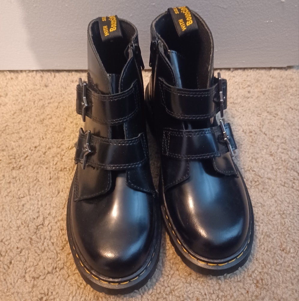 Dr. Martens Black Star Combat Boots